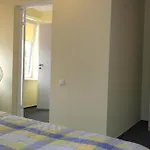 Info Apartments 3*