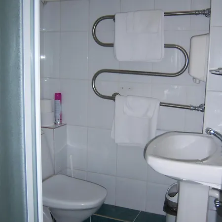 Info Apartments 3*